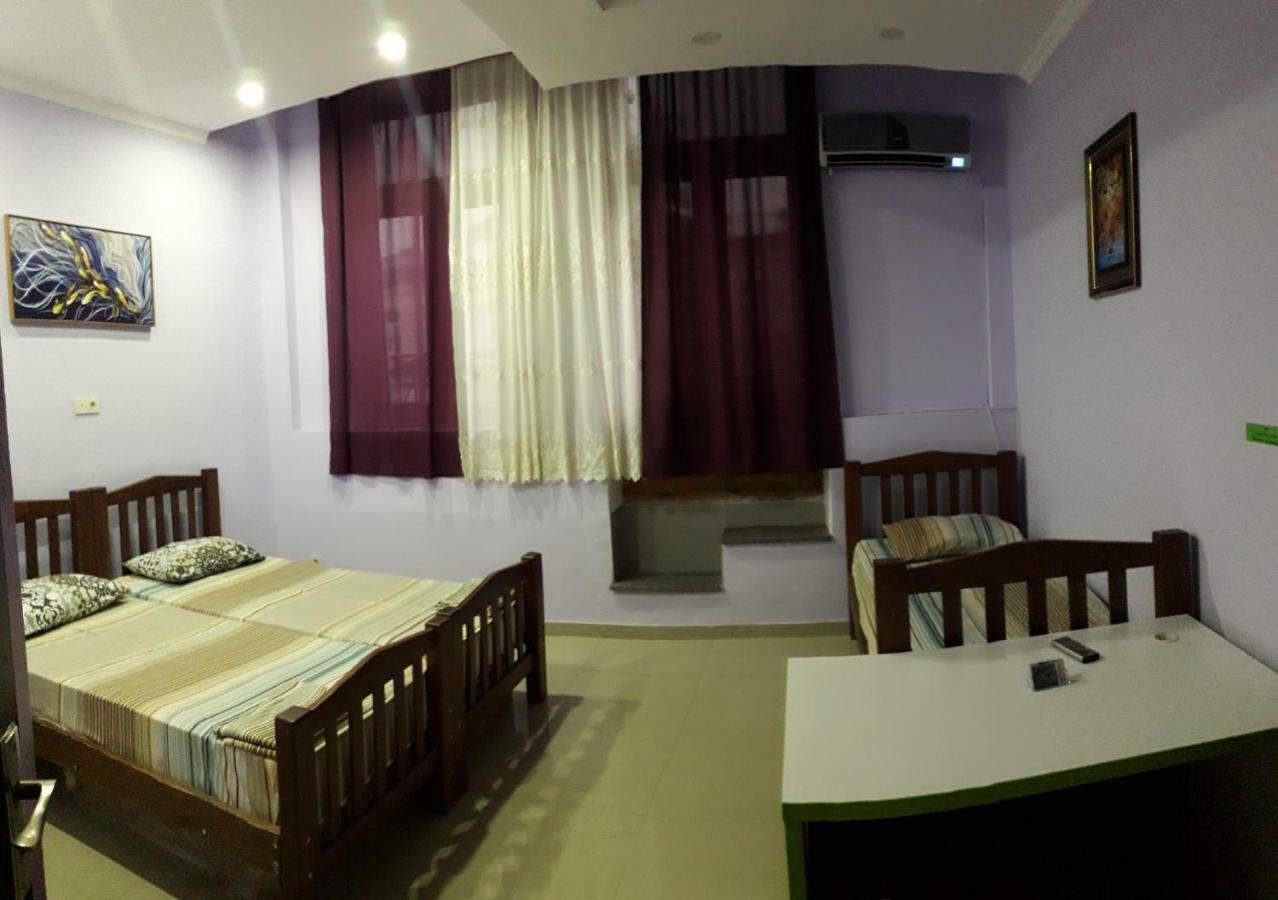 Hostel City Center Kutaisi Exterior photo